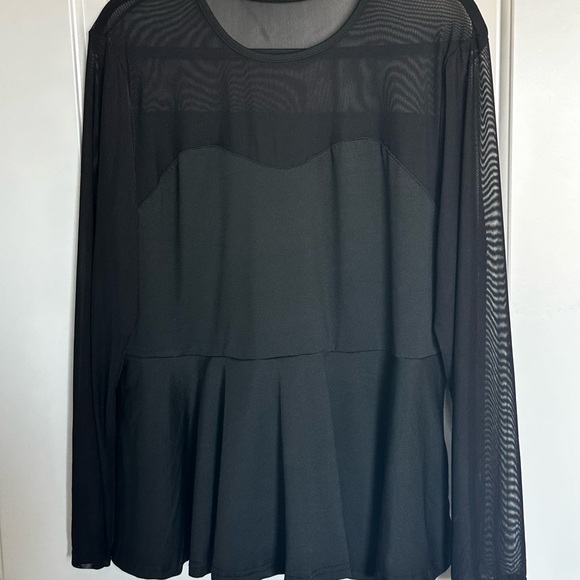 Plus Size Black Mesh Sleeve Pullover Top – Size 3XL - Picture 4 of 4